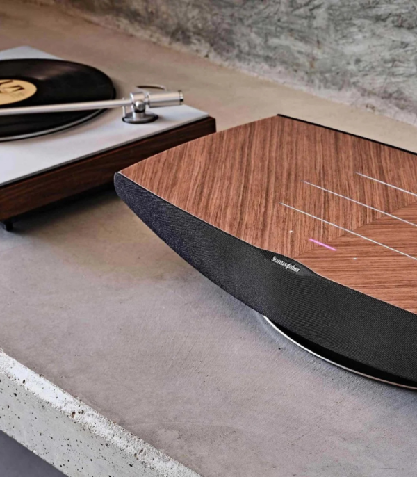 Omnia wireless speaker